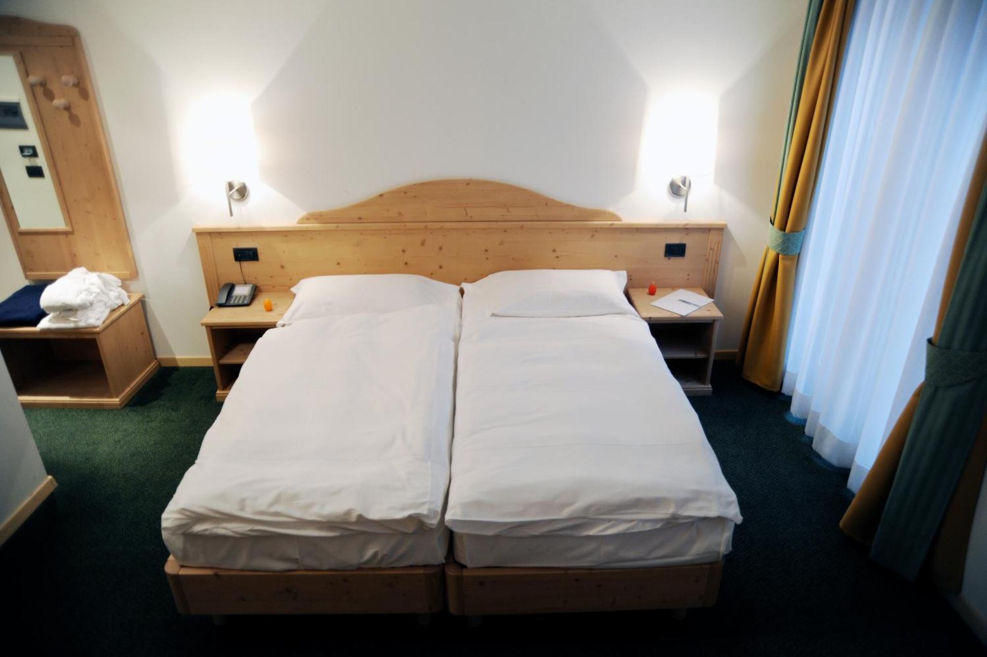 Alpine Mugon Hotel Vason Værelse billede
